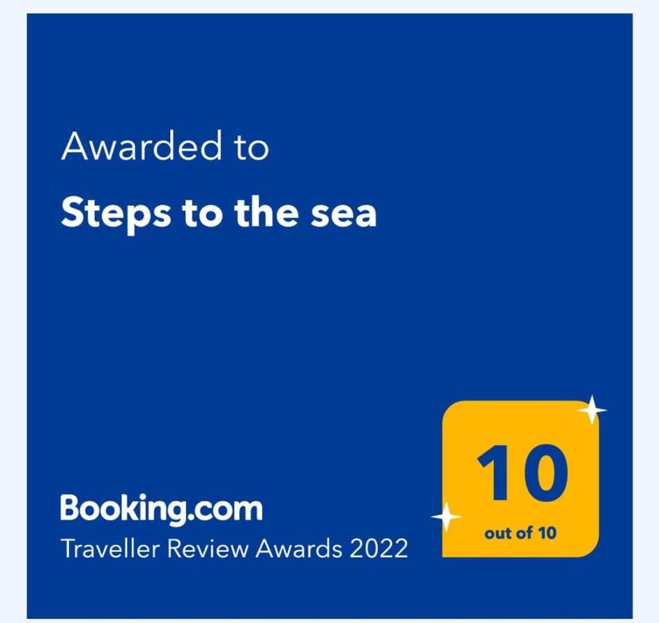 فيلا Steps To The Sea Néa Péramos المظهر الخارجي الصورة